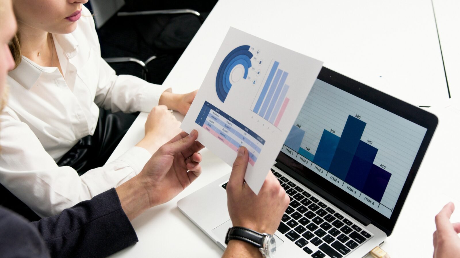 PDP e-Commerce Essentials: How To Create A Winning Product Detail Page